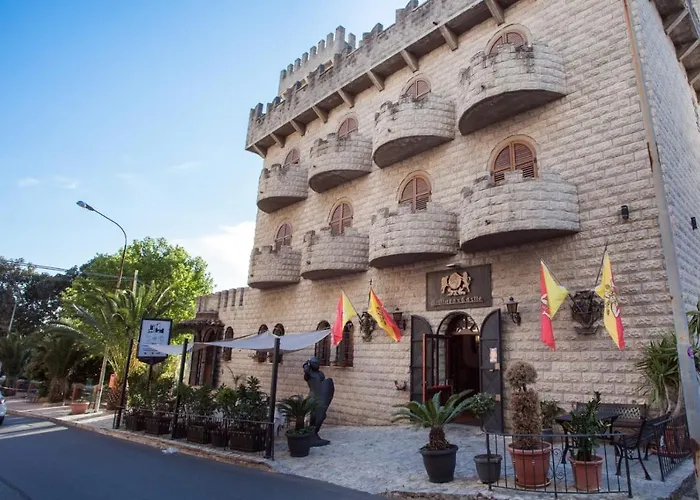 Hotel Castello Di Giuliano