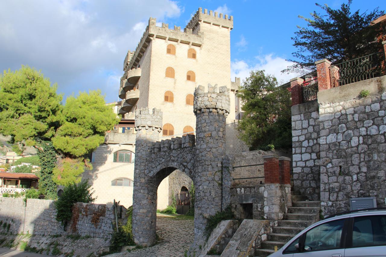 Castello Di Giuliano Hotel Montelepre